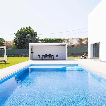 Independent With An Immense Heated Pool! * Oroteanda Baja