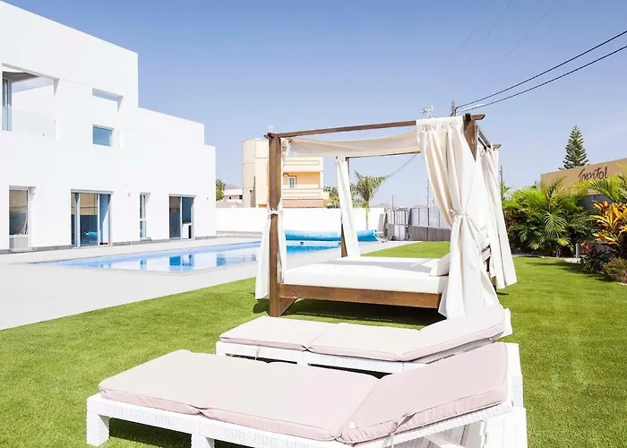 빌라 Independent With An Immense Heated Pool! Oroteanda Baja